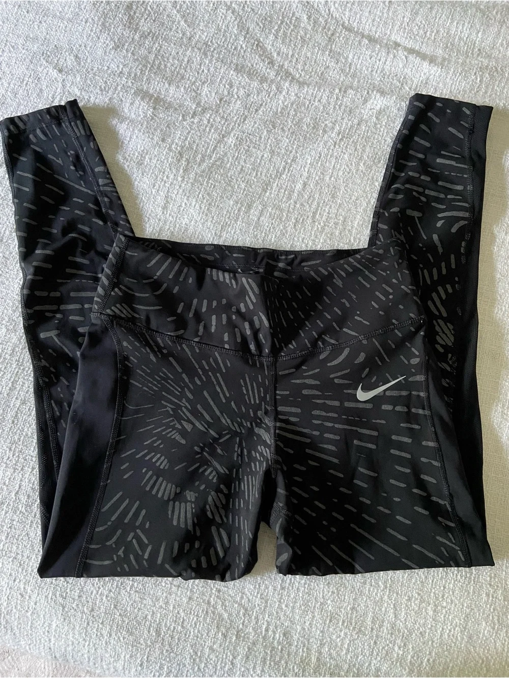 Nike Black Reflective Dri-FIT Leggings with Drawstring and Pockets Women’s Small